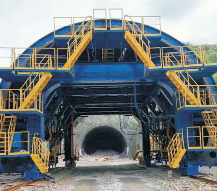 智能二襯臺(tái)車(chē)